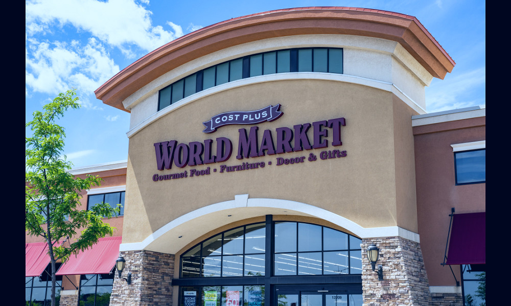6 Warnings to Shoppers From Ex-World Market Employees