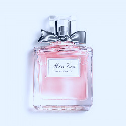 Miss Dior Eau de Toilette: a floral whirlwind | Dior US