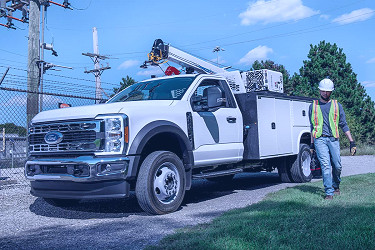 Build & Price 2023 Ford F-550 Commercial Trucks - Chastang Ford