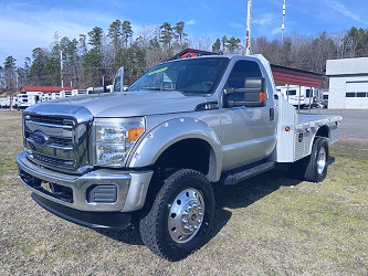 2013 Ford F550 XL 4WD | Sunrise Camping Center