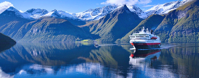 Norway Cruises: In the land of Fjords & Northern Lights | Hurtigruten  Norwegian Coastal Express