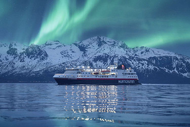 Hurtigruten's 'Northern Lights Promise' Ensures Every Cruiser Sees Auroras