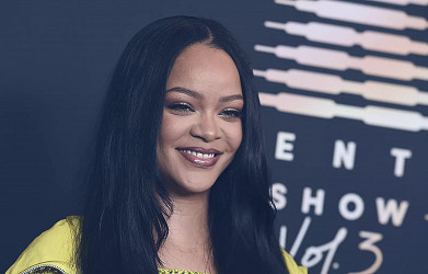 rihanna: With innovative post on Instagram, Rihanna confirms participation  at NFL's Super Bowl Halftime Show - The Economic Times