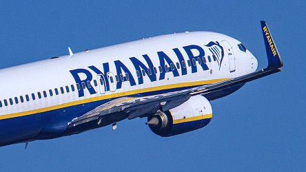 Ryanair: Europe's largest airline just sounded the alarm on travel demand |  CNN Business