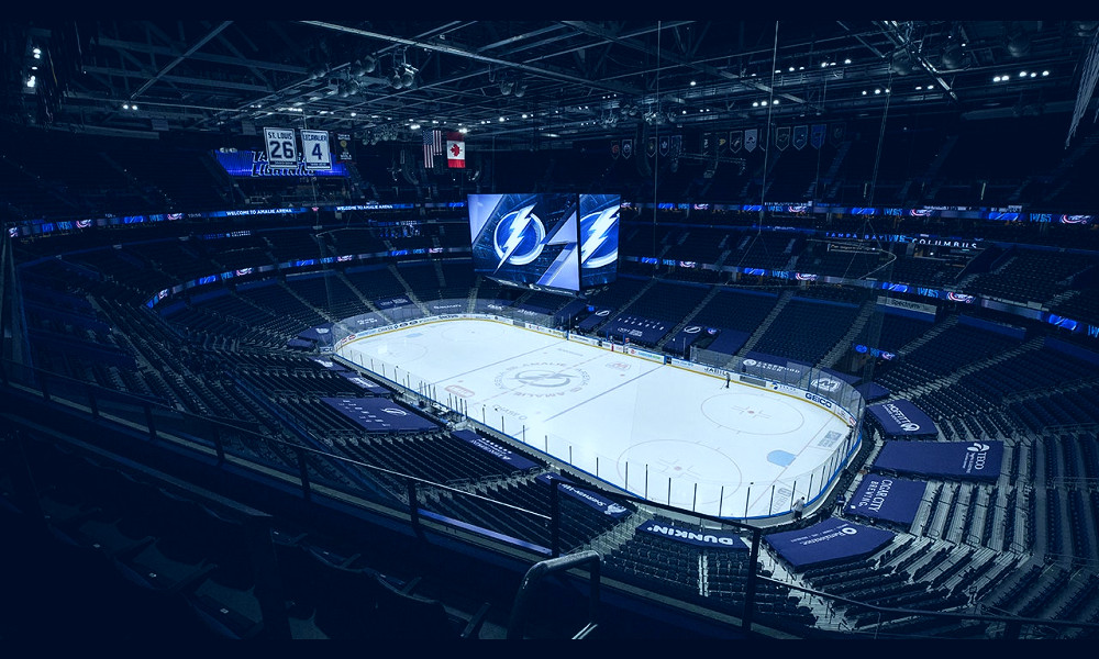 Tampa Bay Lightning return to Amalie Arena with 2-0 series lead