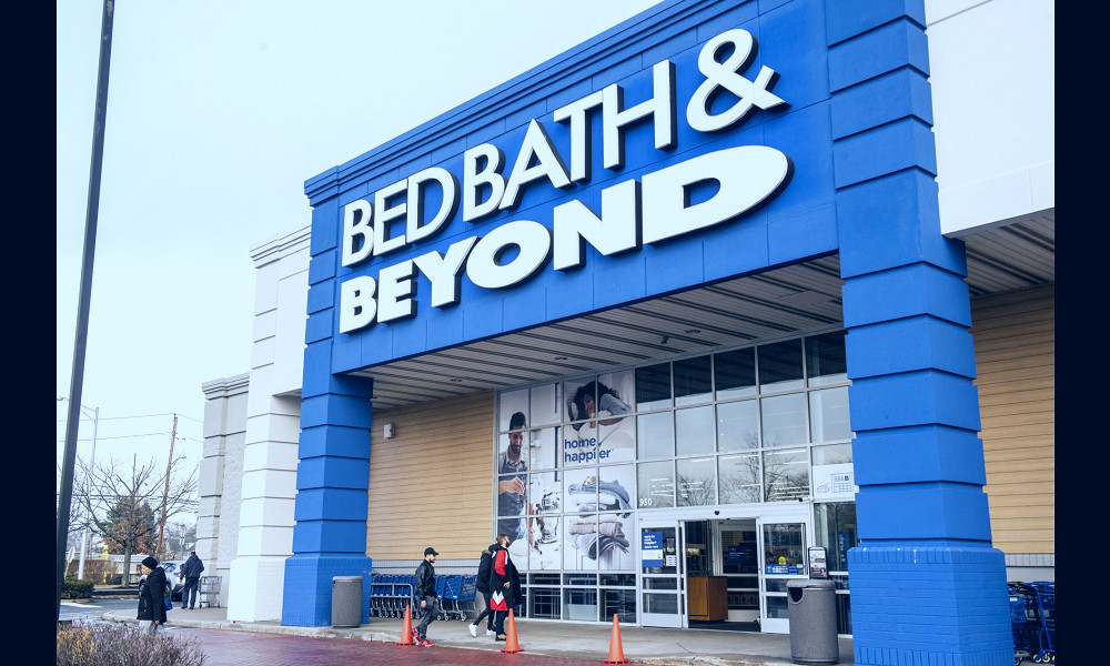 Bed Bath & Beyond (BBY) Begins Talks on Bankruptcy Loan, Takeover -  Bloomberg