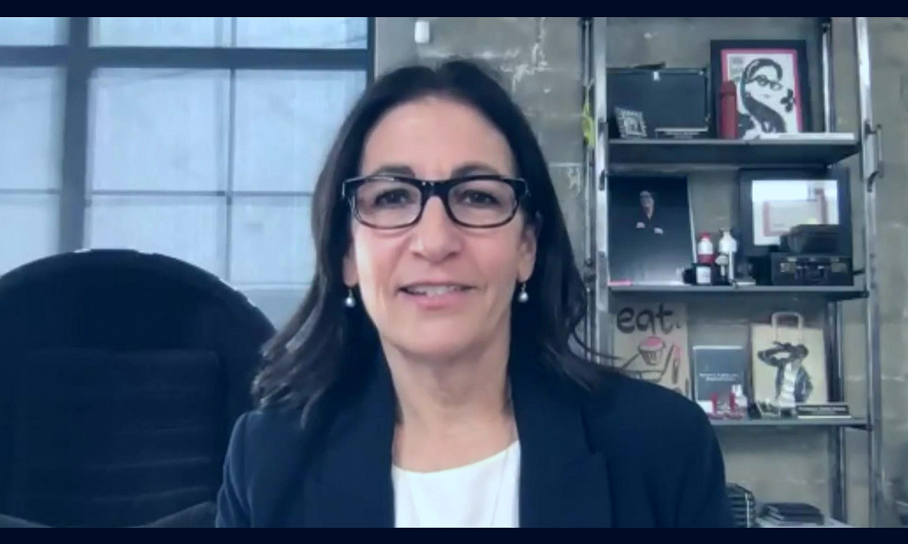 Makeup artist Bobbi Brown talks about new beauty venture