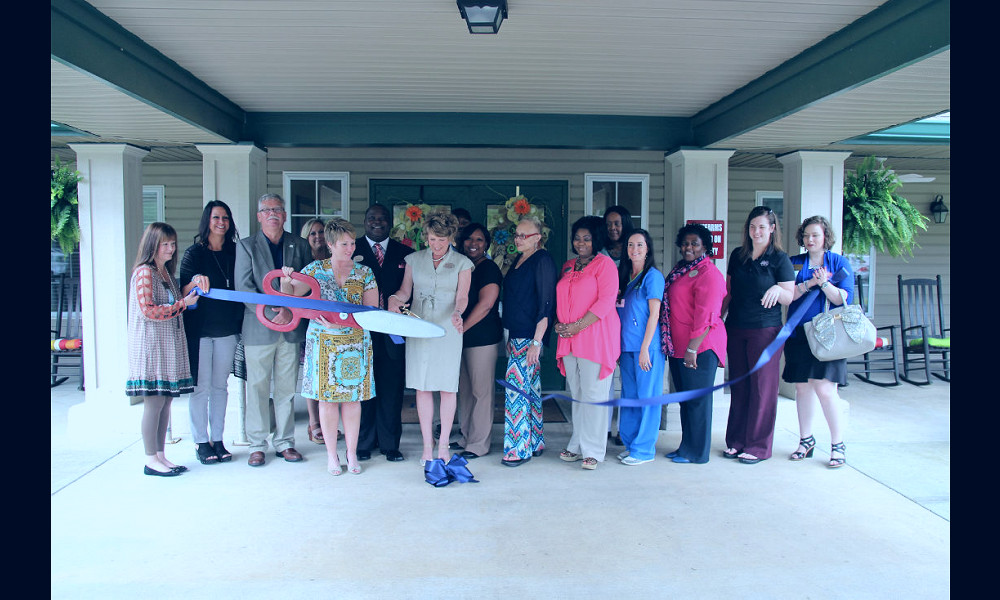 BROOKDALE ASSISTED SENIOR LIVING CUTS RIBBON | Business | meridianstar.com