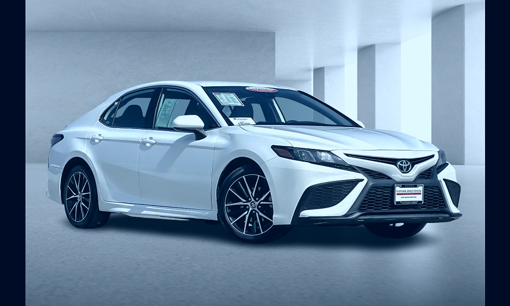 Certified Pre-Owned 2021 Toyota Camry SE Sedan in Carson #P000285 |  Fletcher Jones Automotive Group