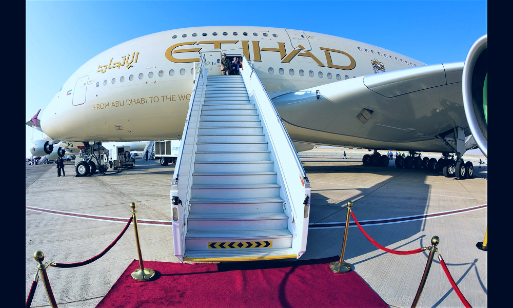 Planespotters admire first reactivated Etihad A380: video - AeroTime