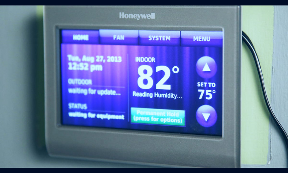 Honeywell Wi-Fi Smart Thermostat review: How does the Honeywell Wi-Fi Smart  Thermostat stack up against the popular Nest? - CNET