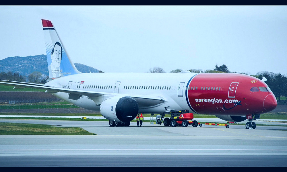 Norwegian Air bonuses cause political row | Financial Times