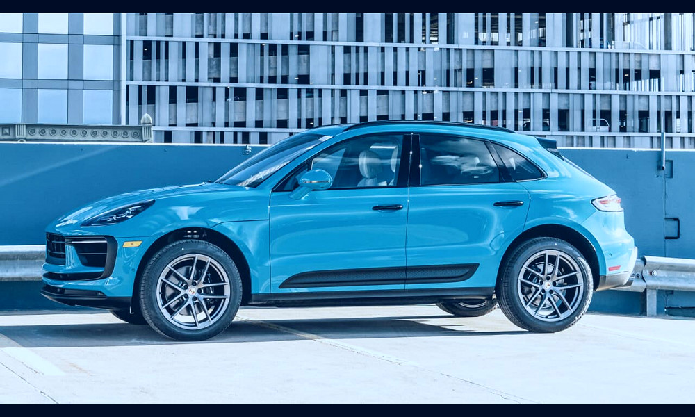 Q: Is the 2023 Porsche Macan a big 911 or a small Cayenne? A: Both