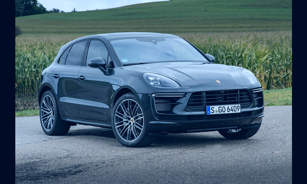 2021 Porsche Macan Turbo Review, Pricing, and Specs