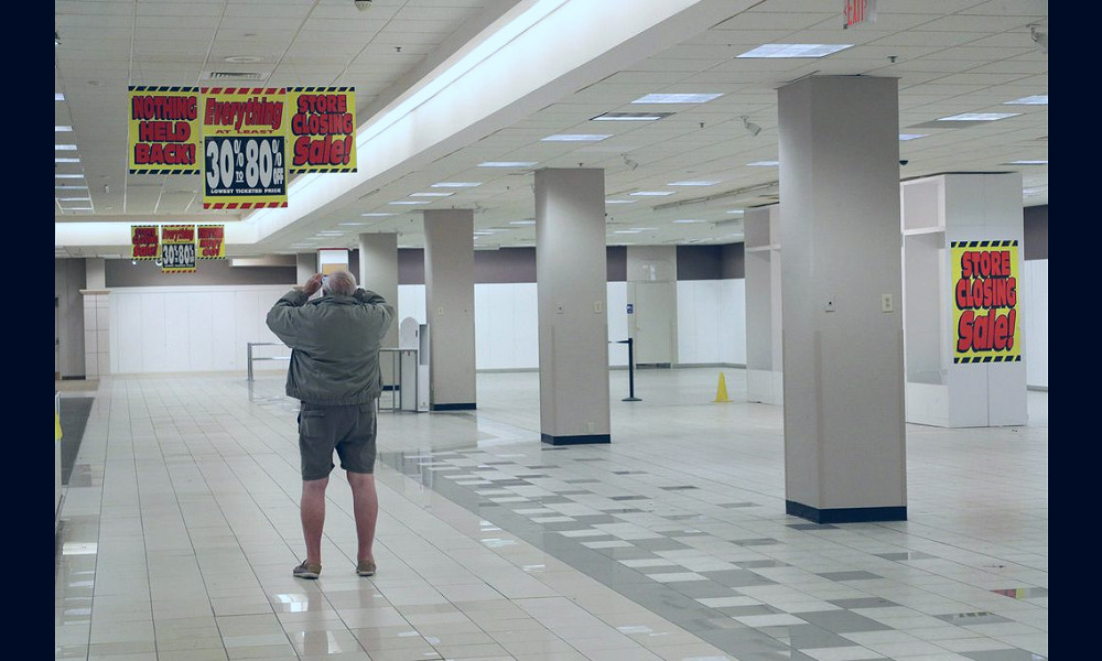 End of an era': Last Sears department store in Illinois closes Sunday