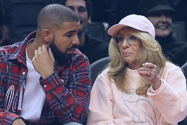 Drake's Mom Gets Emotional on Stage as Rapper Performs Song About Their  Family