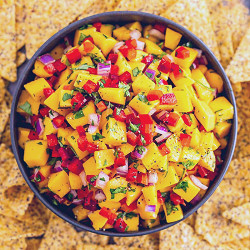 Mango Salsa For Fish - The Yummy Bowl